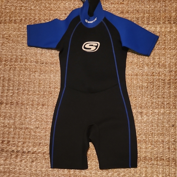 Stearns Other - Osprey Women's Black and Blue Swim Rashguard